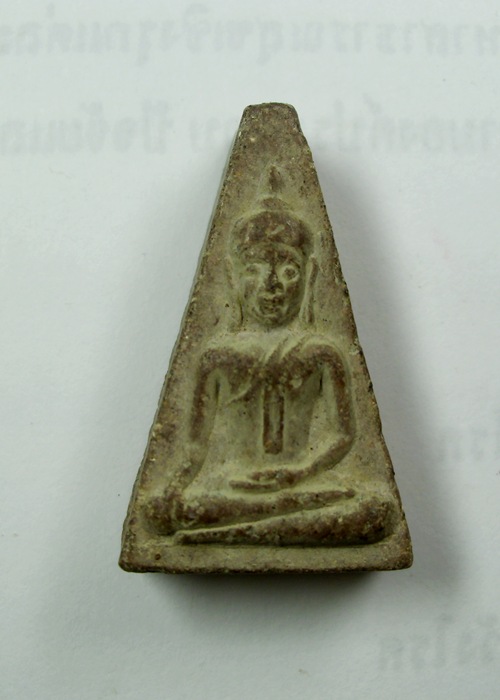 รบกวนดูนางพญาสององค์นี้ด้วยครับ