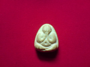 พิมพ์มหาเสน่ห์ ปิดตาปู่โต๊ะ