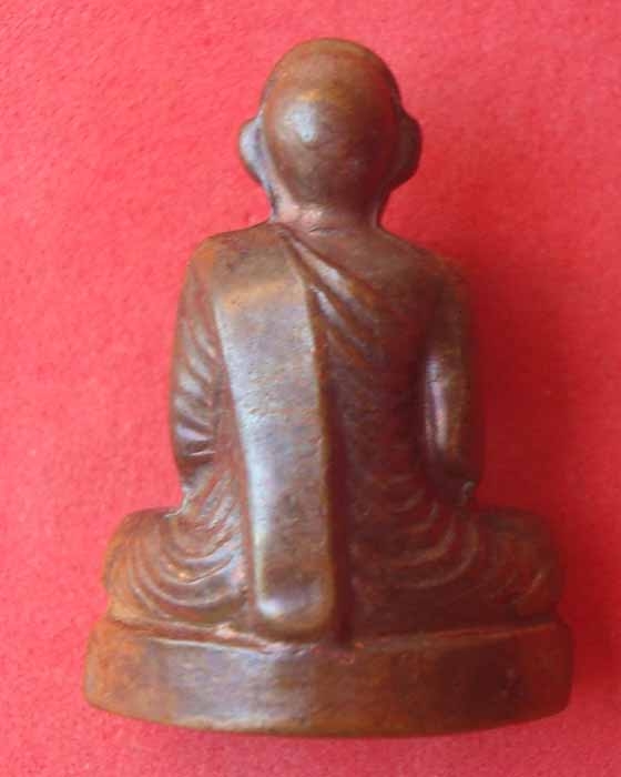 รูปหล่อปั๊มหลวงพ่อขอม วัดไผ่โรงวัว หน้าหนุ่มรุ่น2  จากร้านเรืองศรีบัวพระเครื่อง  1000 บาท