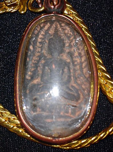 รบกวนสายตรงท่านผู้รู้ พระกรุวัดจุฬามณีนี้ทีครับว่าแท้ หรือเก๊ ครับ แล้วถ้าเก๊ ๆ ตรงจุดไหนครับ 