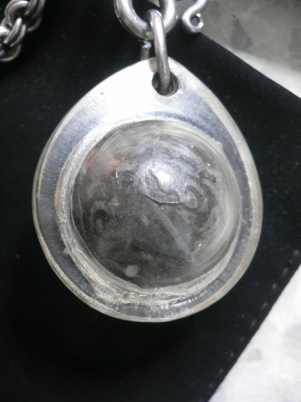 พระลูกอม ตะกั่ว ครับ