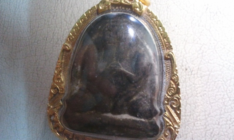 ช่วยตอบให้หายข้องใจพระปิดตาองค์นี้หน่อยครับ