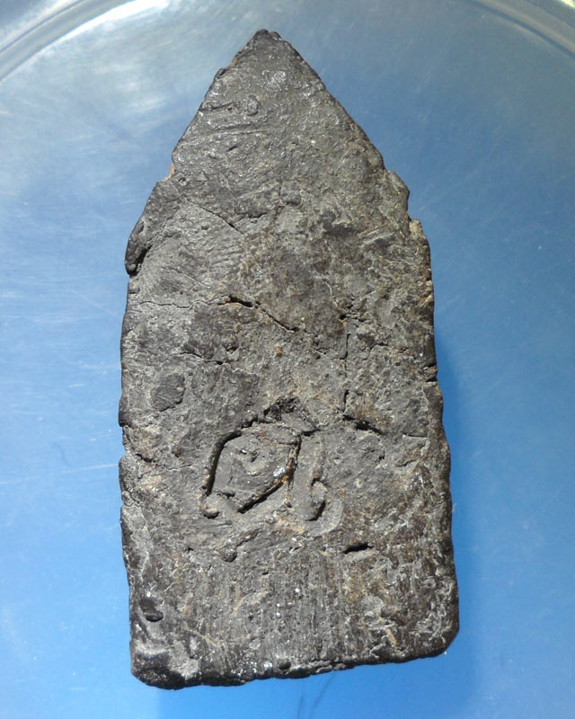 ใช่หลวงพ่อโหน่งไหมครับ