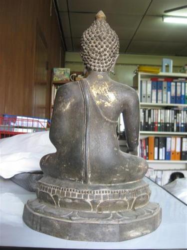 สอบถามพระบูขาสิงห์1ครับรบกวนผู้รู้ด้วยครับ