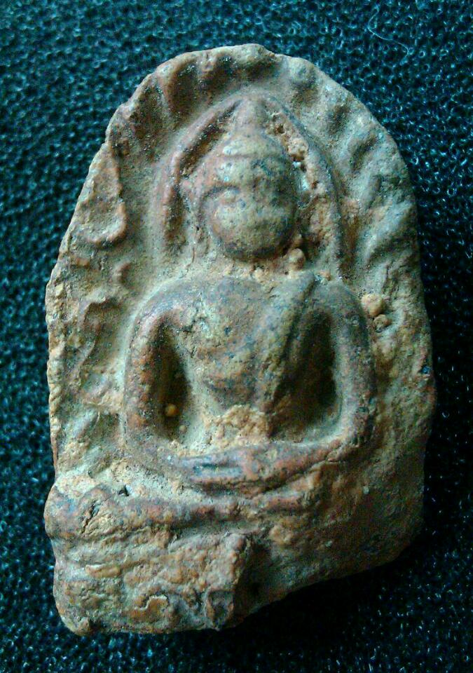 พระกำแพงซุ้มกอ รบกวนพี่ๆด้วยนะครับ