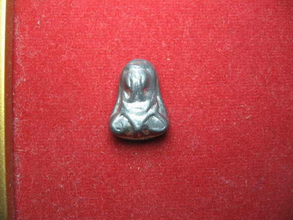 รบกวนพี่ๆ สายตรงช่วยพิจารณาพระปิดตาให้หน่อยครับ