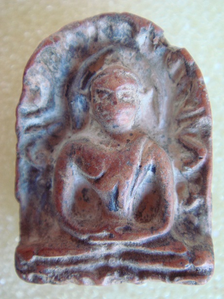 รบกวนช่วยดู พระกรุ ครับ แท้ไหมครับ