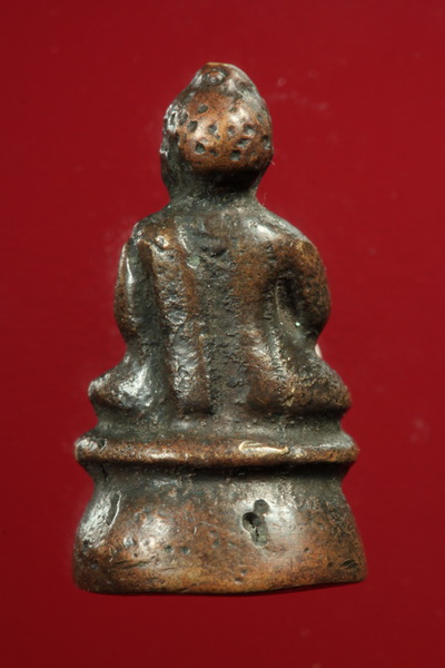 พระองค์นี้ใช่พระชัยวัฒน์หัวไม้ขีดหรือเปล่าครับ  แท้หรือเปล่า