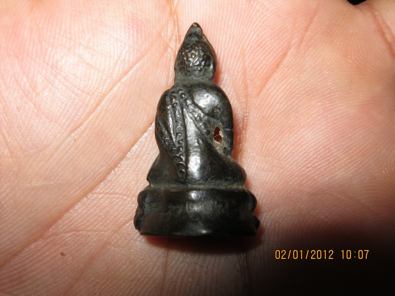 พระกริ่งที่ไหนครับแท้หรือเปล่าครับ