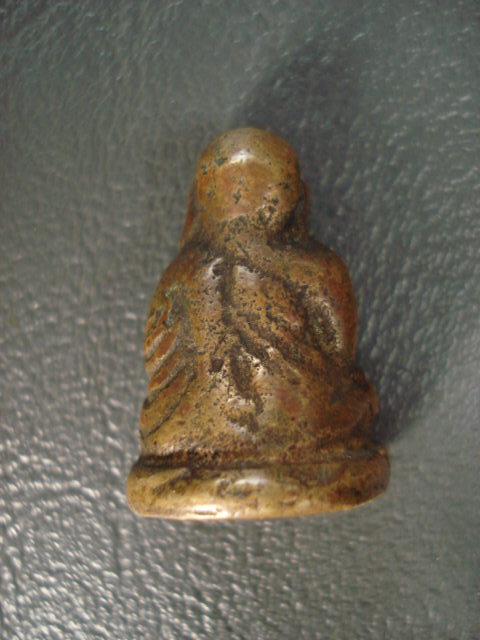 รูปหล่อหลวงพ่อเงิน พิมพ์ขี้ตา 