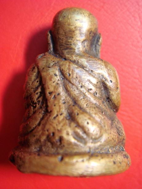 รบกวนช่วย ดู หลวงพ่อเงิน นิยม แท้ไหมครับ