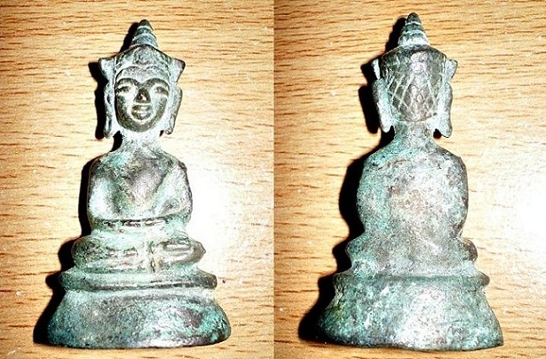 พระกรุสนิมเขียวครับ..