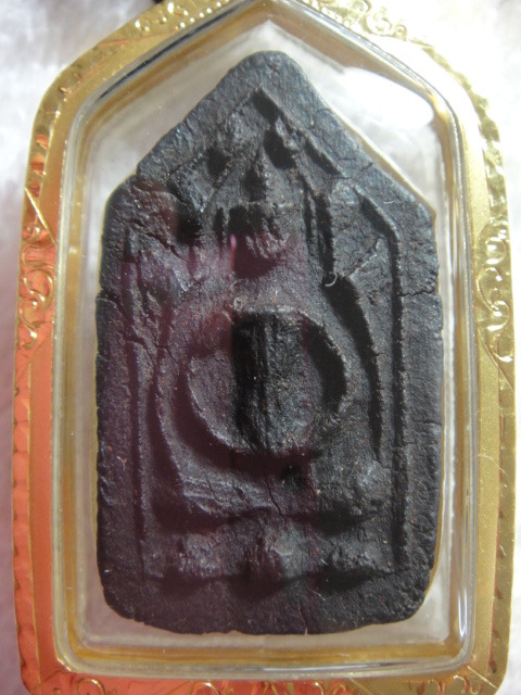 พระเนื้อยาวาสนาจินดามณี หลวงปู่บุญ วัดกลางบางแก้ว พิมพ์สมาธิห้าเหลี่ยม