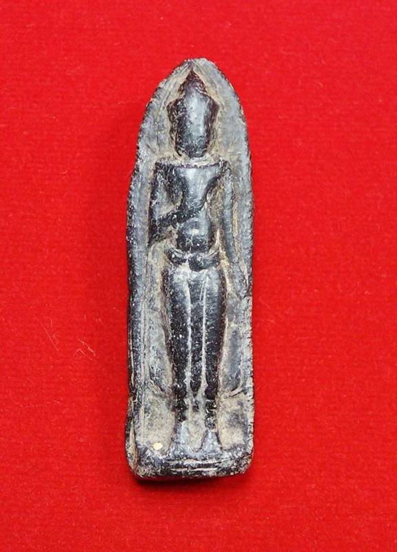 รบกวนสอบถามพระร่วงยืน เนื้อดินครับ ชี้แนะด้วยครับ