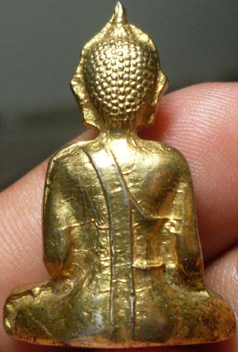 หลวงพ่อพระใส...