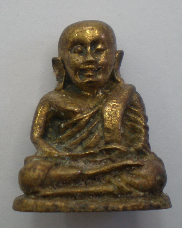 รบกวนช่วยดูรูปหล่อหลวงพ่อเงิน วัดบางคลาน ด้วยครับ