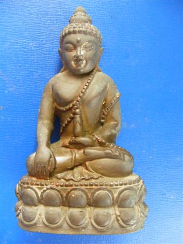 พระกริ่งหลวงพ่อโตวัดพนัญเชิง หน้าตักประมาณ 2.5 นิ้วคับ ไม่ทราบว่าแท้ไหมคับ