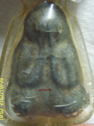 พระปิดตา 2 หน้าเนื้อชินตะกัวมีอายุพอสมควรน่าจะเป็นพระเกจิแต่ไม่ทราบว่าออกที่ใด