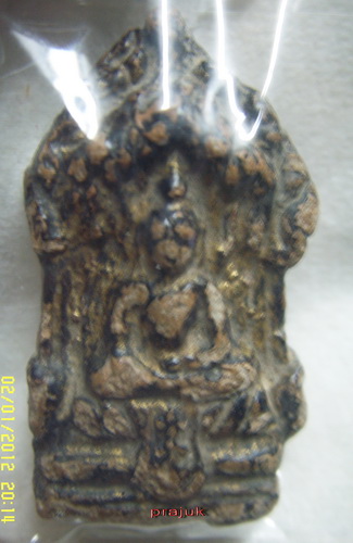 พระกรุเนื้อดิน