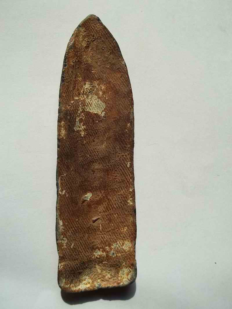 พระร่วงยืนซุ้มระฆัง กรุสวรรคโลก  ช่วยดูให้หน่อยครับ