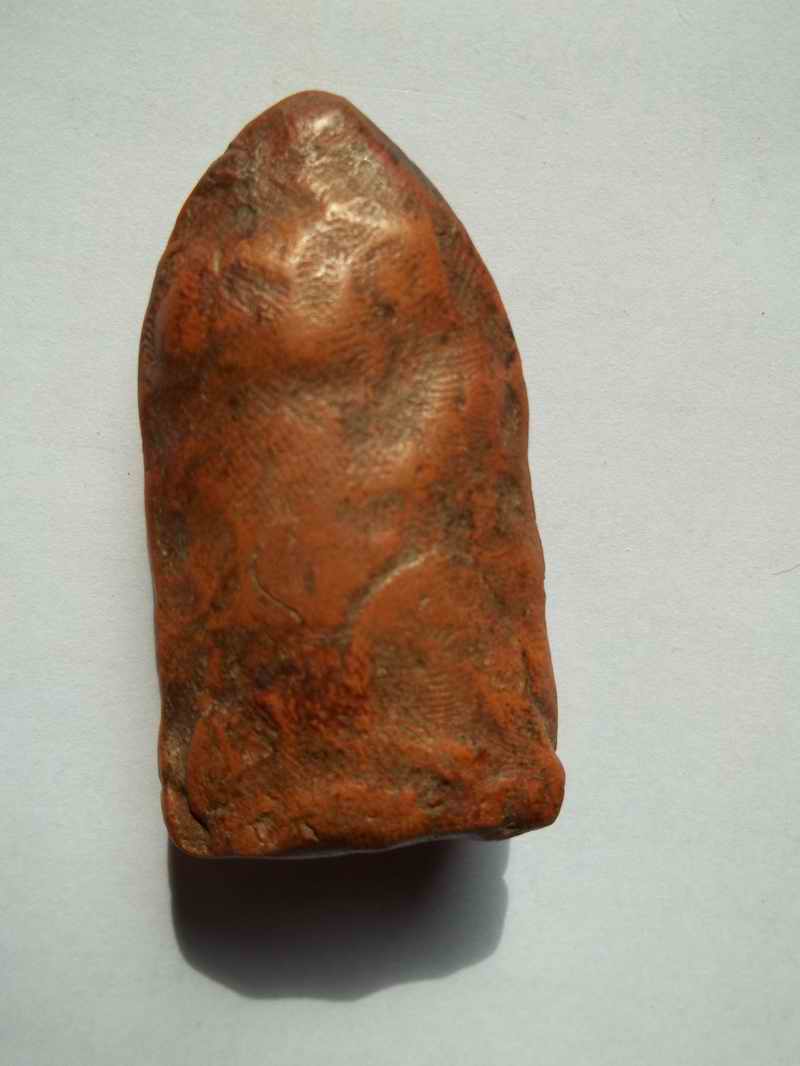 พระลีอโขง  กรุวัดกู่เหล็ก  รบกวนผู้ชำนาญดูหน่อยครับ