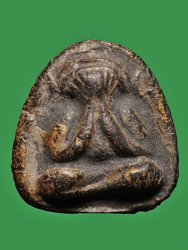 รบกวนสอบถามพระปิดตาครับ ดีหรือไม่ชี้แนะด้วยครับ