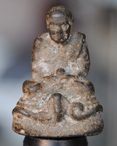 รบกวนช่วยดูให้หน่อยใช่หลวงปู่ทวดรึเปล่าครับ วัดไหน ใครสร้างครับแล้วแท้มั้ยครับ