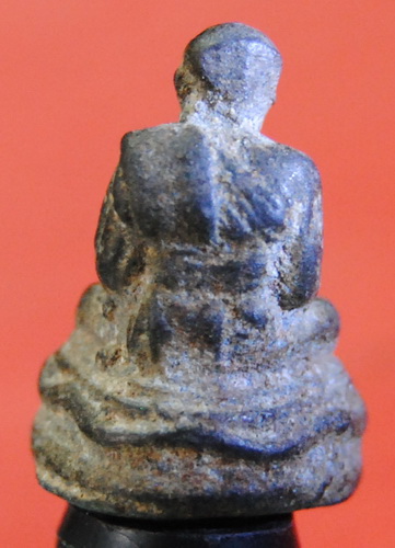 รบกวนช่วยดูให้หน่อยใช่หลวงปู่ทวดรึเปล่าครับ วัดไหน ใครสร้างครับแล้วแท้มั้ยครับ