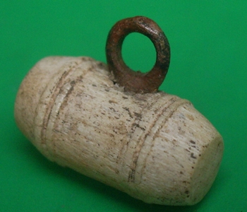 ตะโพน หลวงพ่อภักตร์ วัดโบสถ์ อ่างทอง  เนื้อเขาเก่า ผงเดิม ห่วงทองเหลืองหล่อโบราณ ศิลปมาตฐานครับ