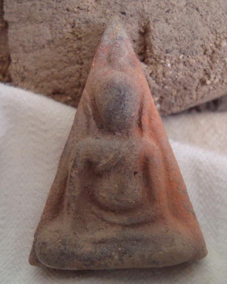 พระนางพญาครับ ขอความเห็นท่านผู้รู้ด้วยครับ 