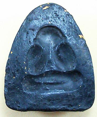 พระปิดตาหลังแบบ