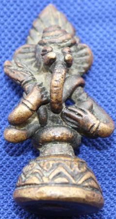 รบกวนท่านผู้รู้ดูพระให้หน่อยครับ ว่าเปนพระอะไร