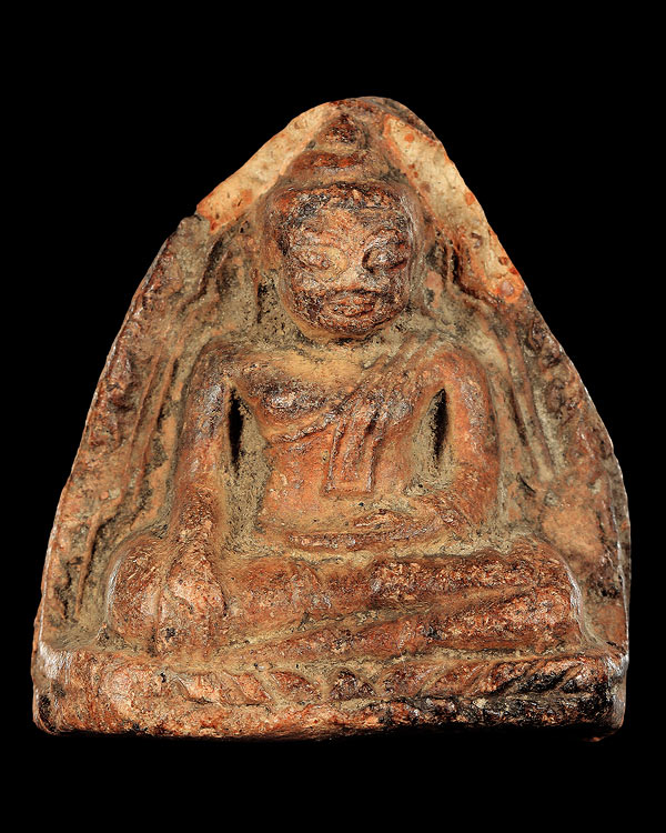 หลวงพ่อโตปางมารวิชัยค่ะ