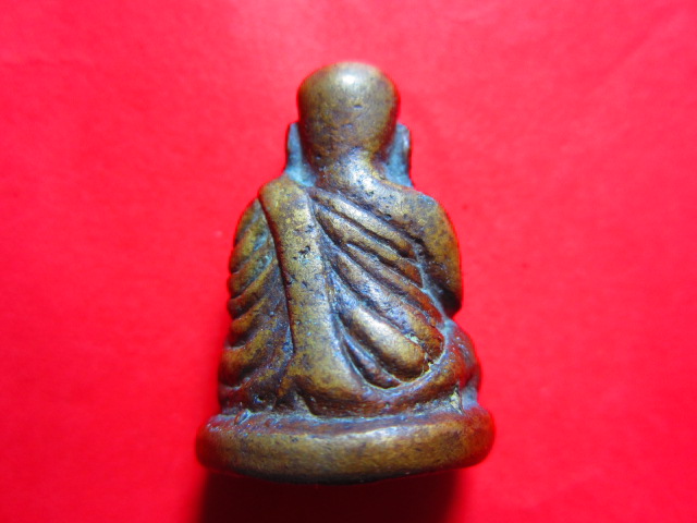 สอบถามหลวงพ่อเงินวัดบางคลานครับ เก๊ แท้หรือว่าเกจิรุ่นหลังสร้างครับ