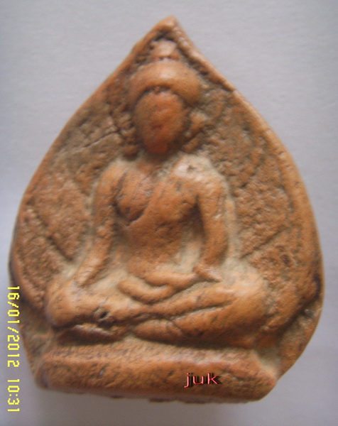 พระเนื้อดินใช่พระกรุไหมพิมพ์อะไรครับ