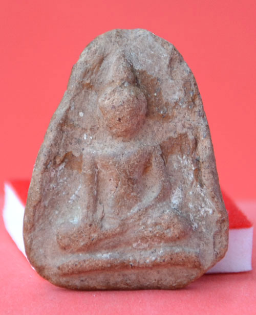 พระนางกำแพงกลีบบัว