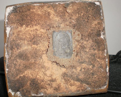 พระบูชา อาจารย์ฝั้นยืนถือไม้เท้า แท้ไหมครับ