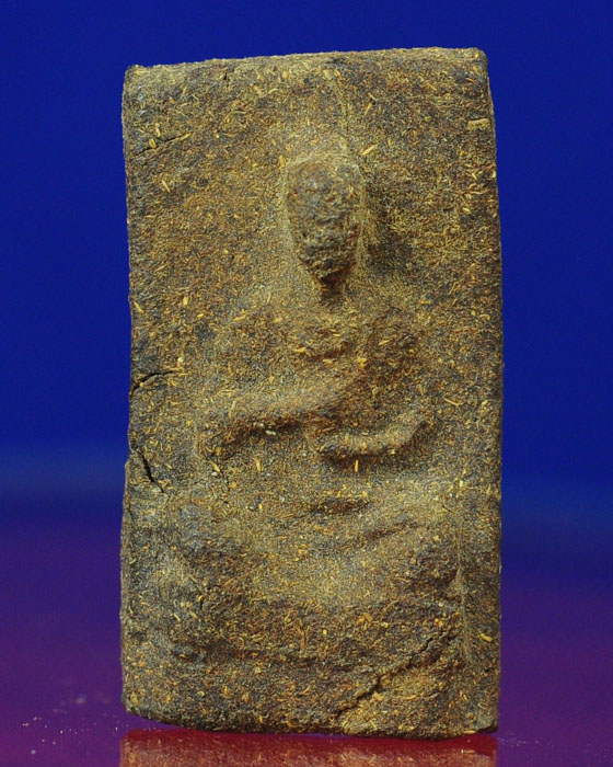 พระผงสี่เหลี่ยมพิมพ์สมเด็จโต  ไม่ทราบที่ ใครรู้ช่วยหน่อยคับ