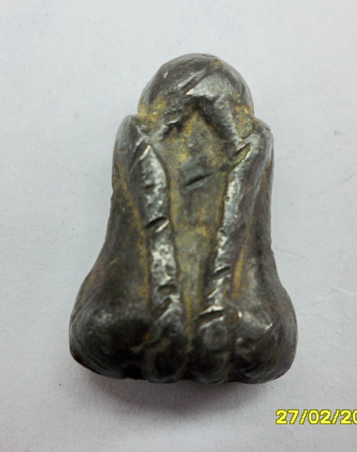 พระปิดตาเนิัอตะกั่วดูให้หน่อยครับ