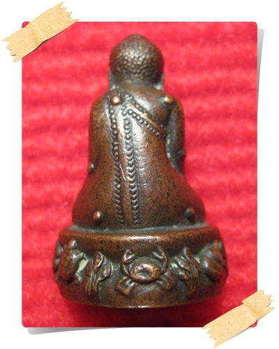 ช่วยพิจารณาพระกริ่งหน่อยครับ....เขียนว่าวัดน้อย.....พระผมเองครับ