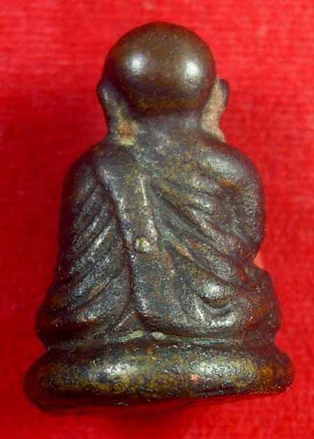 หลวงพ่อเงินพิมพ์นิยม กรุวัดท้ายน้ำ ตอกโค๊ตนะ ช่วยดูให้หน่อยครับ