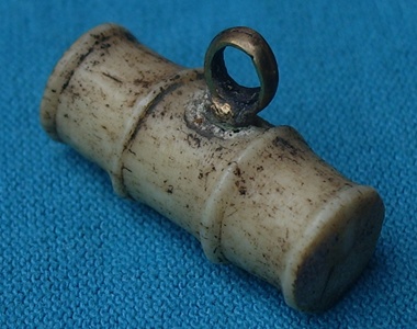 	 ตะโพน หลวงพ่อภักตร์ สามโก้ อ่างทอง แกะมือ เนื้อเขากวาง อุดผง ห่วงทองเหลืองเก่า