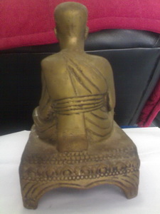 ขอรบกวนผู้รู้ให้คำแนะนำด้วยครับ