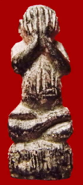 รบกวนผู้รู้ช่วยดูพระปิดตาไม้โพธิ์