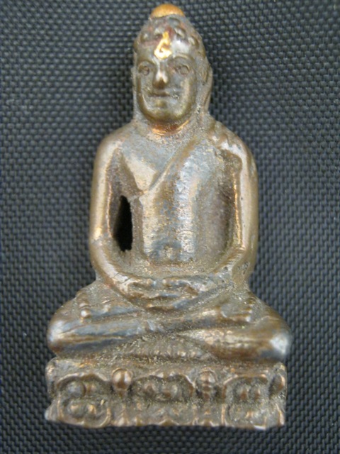 พระกริ่ง เกศทองคำ แบบนี้ เป็นของที่ไหนครับ