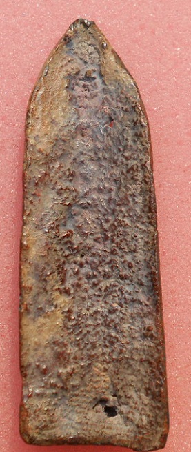 พระรว่งสนิมแดงหลังลายผ้า