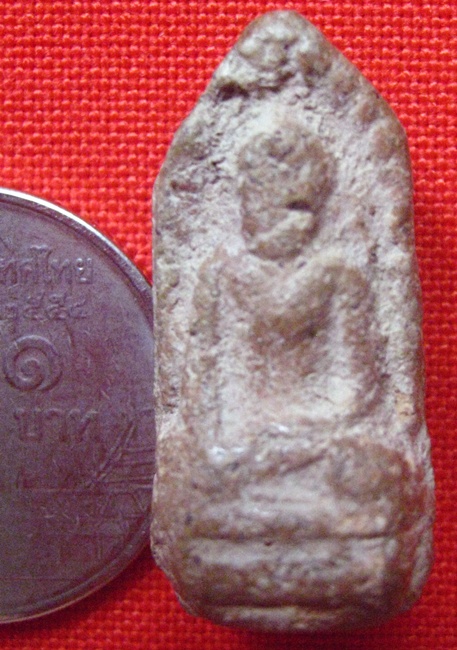 พระแผงตัดองค์นี้แท้ใหมครับ ของสุโขทัยใช่ใหม่ครับ ราคาเท่าใหร่ครับ