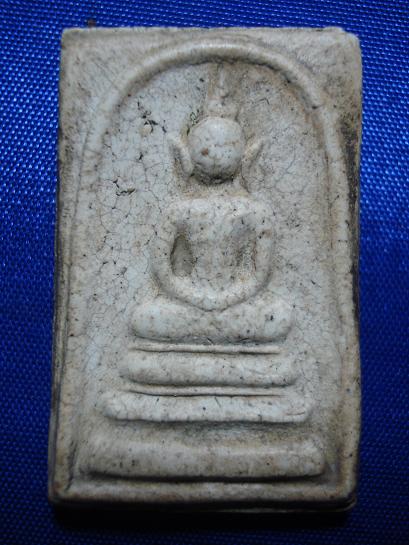 พระสมเด็จอีกสององค์ครับ 