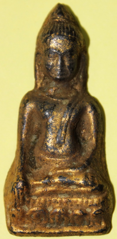 พระหูยานลพบุรีครับ องค์นี้เป็นไงมั่ง