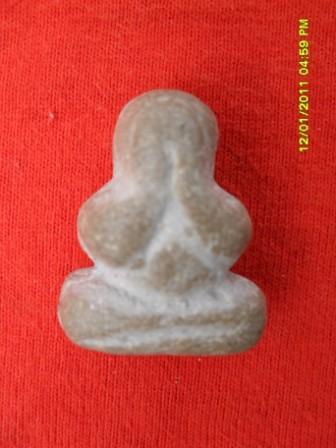 พระปิดตาเนื้อผงไม่ทราบที่คะ